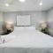 Beautiful Madeira Beach 1 Bed Condo With Boat Dock