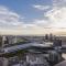 811D High rise Abnb-style 2BR Apt with City view Free parking