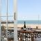 Air Maison - Stunning Beach Front Apartment