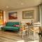 Air Maison - Solent View Beachfront Apartment