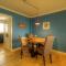 Air Maison - Modern 2 Bedroom wit Sea Views and Beach Access