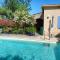 jolie villa avec piscine proche Avignon - Saint-Didier
