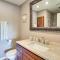 Huntington Beach Condo - Walk to the Ocean!