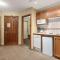 Cascade Lodge with front desk check in services, ski valet service, boot and glove dryer, 2 hot tubs, year round heated pool, gym, sauna, change rooms & showers, WIFI, cable TV