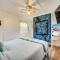 Cozy Canyon Lake Cottage Rental with Private Hot Tub