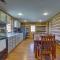 Historical Paris Cabin on Farm with Fire Pit!