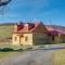 Historical Paris Cabin on Farm with Fire Pit!