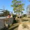 Hotel Riverside with Swimming pool - Sauraha