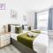BRAND NEW, 2 Bed 1 Bath, Modern Town Center Apartment, FREE WiFi & Netflix By REDWOOD STAYS - Aldershot