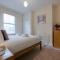 Pass the Keys Modern and Spacious Terrace in Central Cambridge