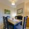 Pass the Keys Modern and Spacious Terrace in Central Cambridge