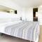 Skol 302 Super One-bedroom Duplex with Sea Views