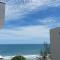 Studio pé na areia, vista, internet e ar - 马卡埃