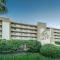 Resort living Beachfront Suite