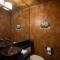 Creek Front Duplex Close to Lifts with Hot Tub