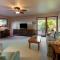 Creek Front Duplex Close to Lifts with Hot Tub