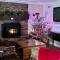 Renovated farmhouse on snowmobile trail with firepit & mountain views, 10 min from Bretton Woods! - Twin Mountain