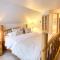 Charming Ketchum Cottage with Gourmet Kitchen