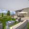 Villa Chianti with panoramic pool on the vineyard