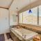 Expansive Mountain Gem Game Room, 3 Mi to Acton - Ravenna