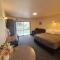 Avenue Heights Motel