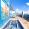 1BR with Great City Views, 3 mins to Waikiki Beach!