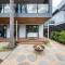 Sandringham Sunshine Escape
