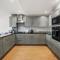 Modern Bristol Abode - Parking and Garden - Bristol