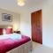 Cosy 2 double bed property in Milton