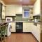 Holiday Home Chalet Marietta by Interhome - 坎德施泰格