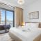 Luxurious Living in the heart of Emaar Beachfront
