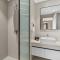 Luxurious Living in the heart of Emaar Beachfront
