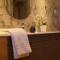 Daphne Luxury Apartment