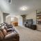 Spacious Columbus Getaway with Patio - Pets Welcome! - كولومبوس