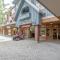 Town Plaza 427