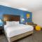 Comfort Inn & Suites Mundelein-Vernon Hills - Mundelein