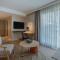 Oli Hotel and Suites