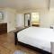 The Quail Lodge