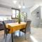 Gorgeous Home In Castiglion Fiorentino With Kitchen