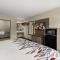Red Roof Inn Detroit - Royal Oak/Madison Heights