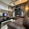 Soho Suites KLCC by Alucards Cat