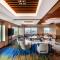 Novotel Atlantis Shanghai - Price and value breakfast in the clouds with river view in the revolving restaurant &24h free self-laundry