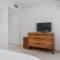 2Bdr Ground Floor Condo With Terrrace!