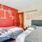 Charming Tannersville Home with Fire Pit and Deck! - تانيرسفيل Charming Tannersville Home with Fire Pit and Deck! - تانيرسفيل