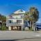 Walk to Ocean Beachwalk Bungalow with Pool Access - Myrtle strand