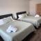Perfect 4Bd with King Bed Vacation Home