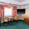 Sara Placid Inn & Suites - Saranac Lake