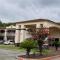 HomeBridge Inn and Suites - Beaumont