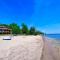 Lake Michigan Cabin w/Hot Tub & Stunning Views