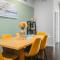 NEW Shoreline 401 2BR Condo Near Downtown and Bay